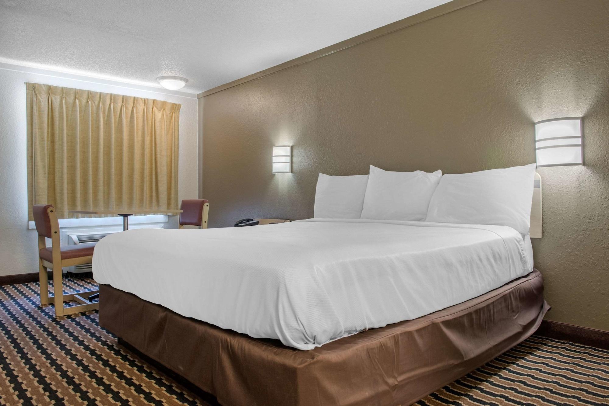 Rodeway Inn Sharonville Exteriör bild
