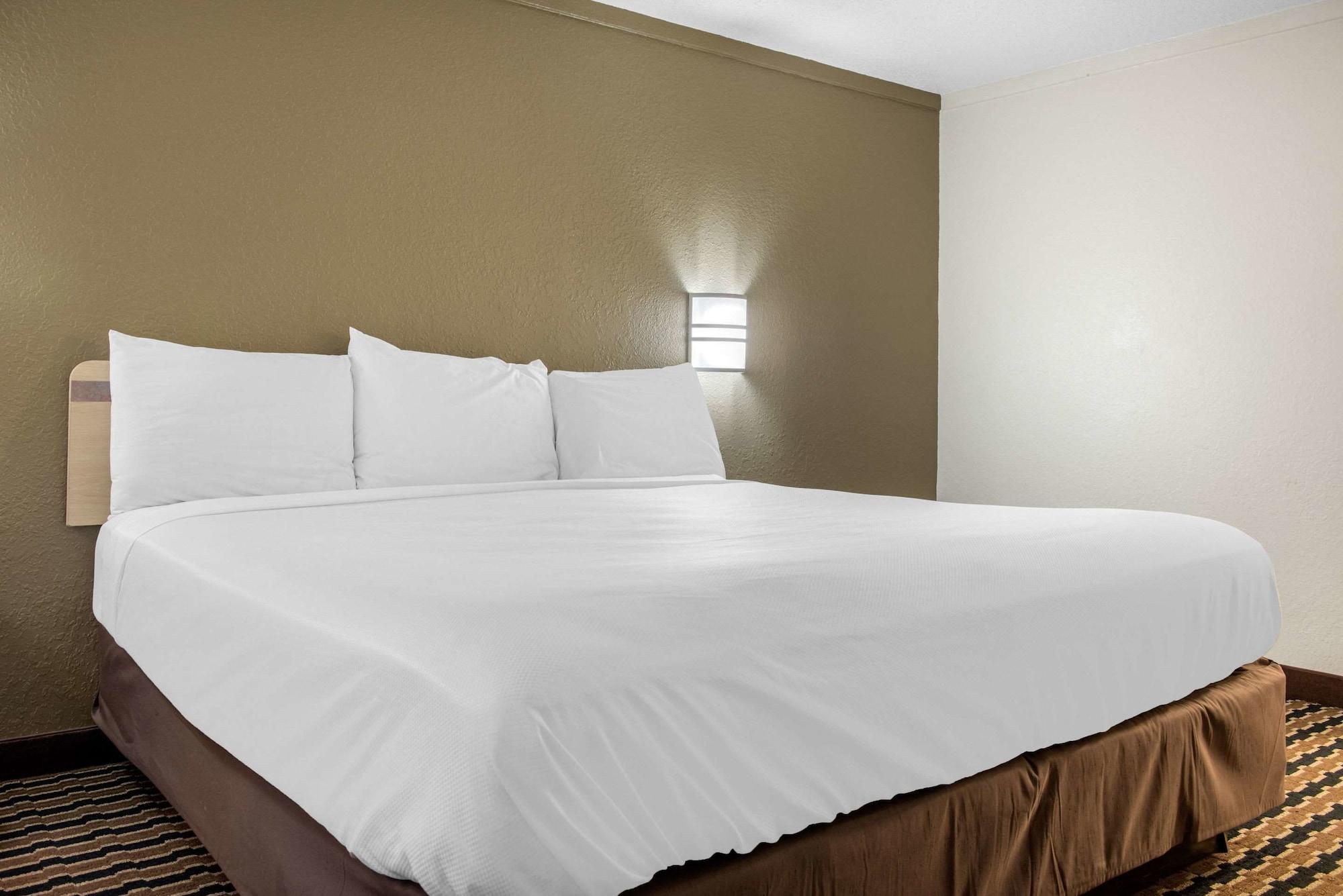 Rodeway Inn Sharonville Exteriör bild