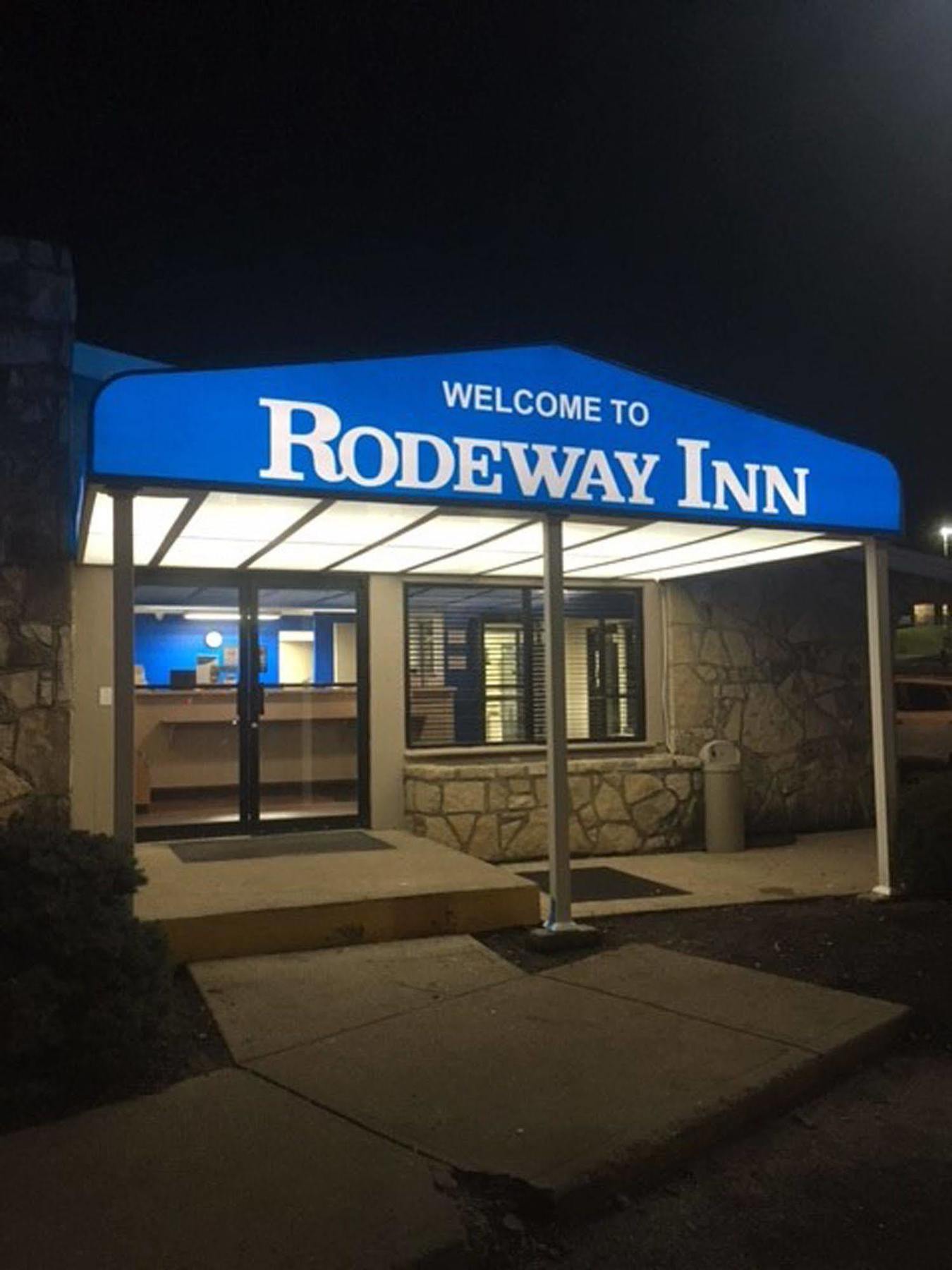 Rodeway Inn Sharonville Exteriör bild