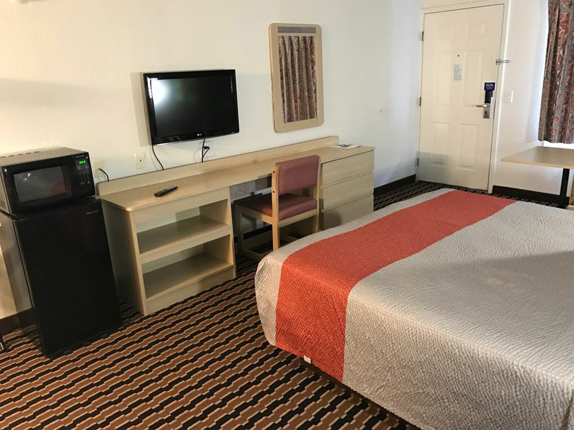 Rodeway Inn Sharonville Exteriör bild