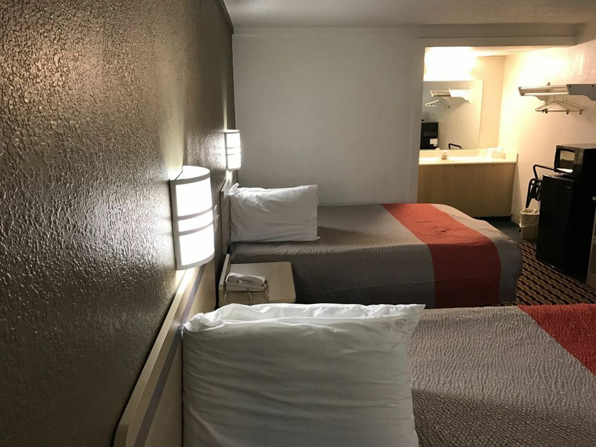 Rodeway Inn Sharonville Exteriör bild